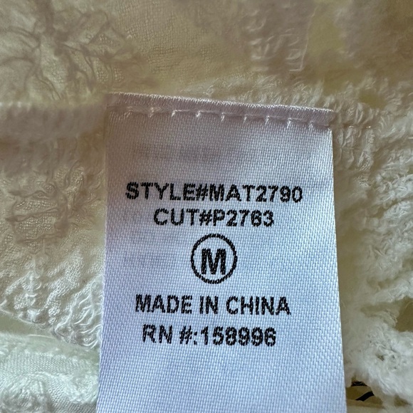 NEW! White Lace Button-Up Blouse - Picture 8 of 9